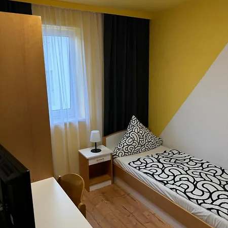 Faliyyas Village Hotel *